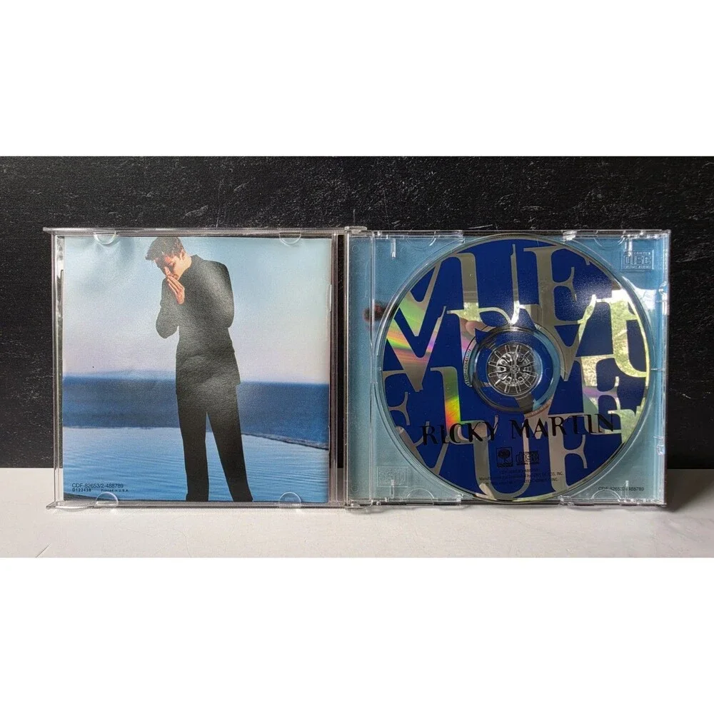 Vuelve by Ricky Martin (CD, Feb-1998, Sony Music Distribution (USA)) READ